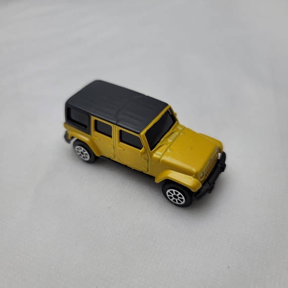 Maisto Fresh Metal 100 Collection Warriors Die-Cast Jeep Wrangler *Loose* - Picture 1 of 6